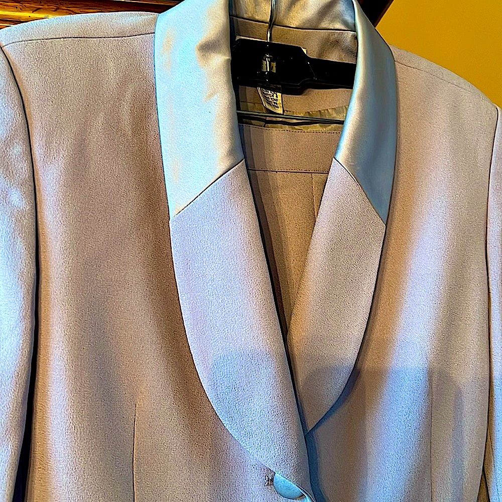 EUC Elegant&Classic Madison Style Saville.
BeautifullyTailoredSoftBlueishGrey10P